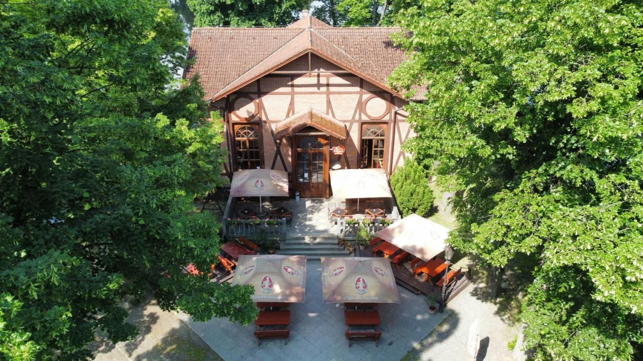 Penzion Restaurace Ostrov Писек Экстерьер фото